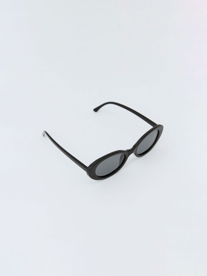 Овальные солнцезащитные очки - фото 5