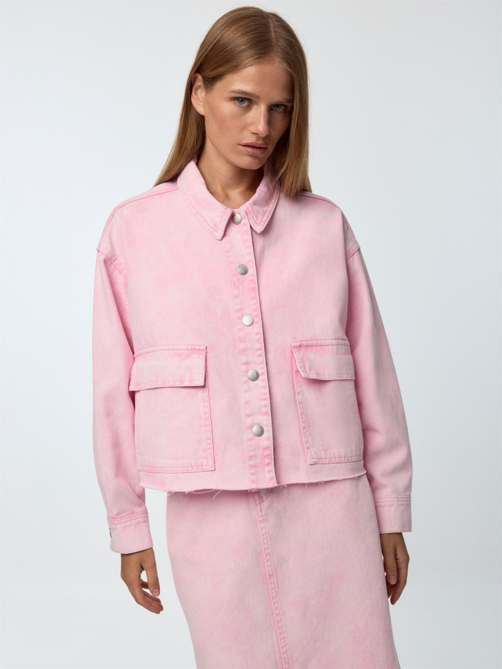 Розовая джинсовая куртка - фото 4