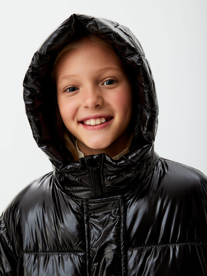 Пальто стеганое с капюшоном для девочек - фото 2